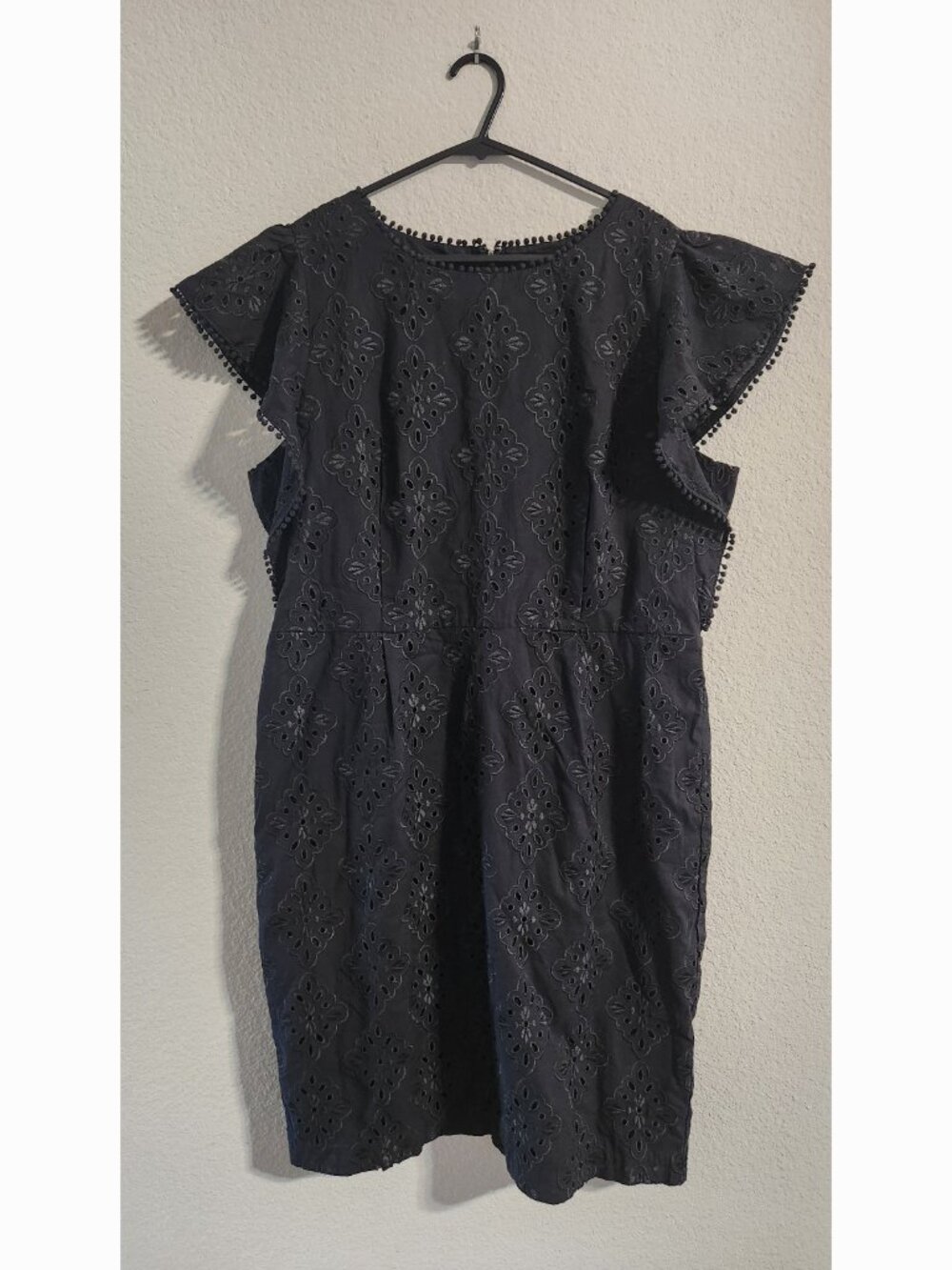 Ann Taylor NWT Black Embroidered Eyelet Dress Flutter Sleeves size 14
